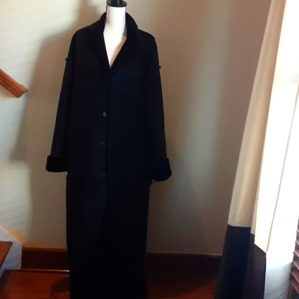 Ralph Lauren Shearling Look Women's  Coat SZ Large Gently Used